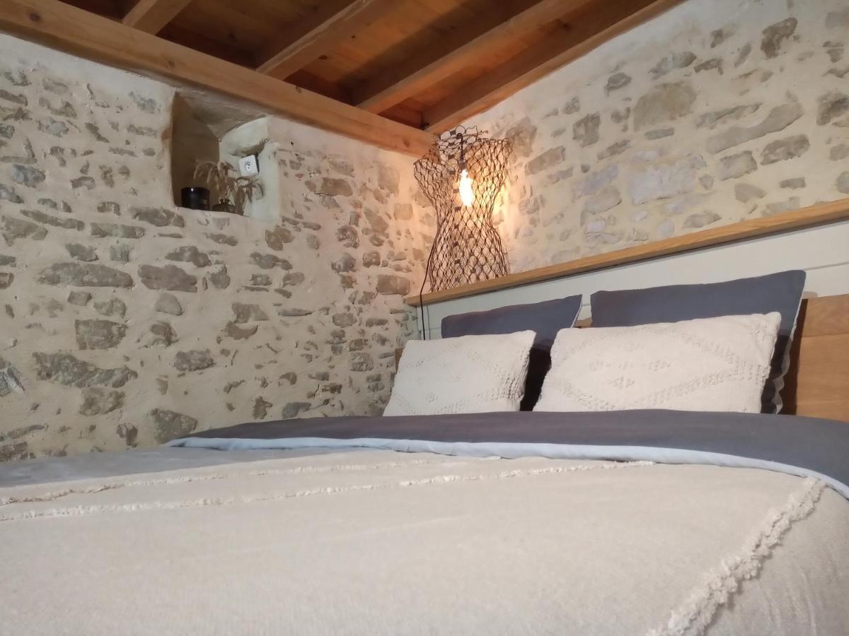 Au Repos Villa Treziers Bagian luar foto